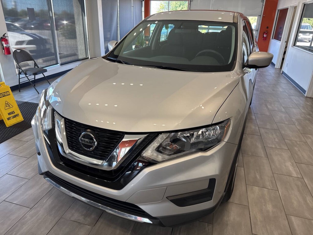 2018 Nissan Rogue Image 8