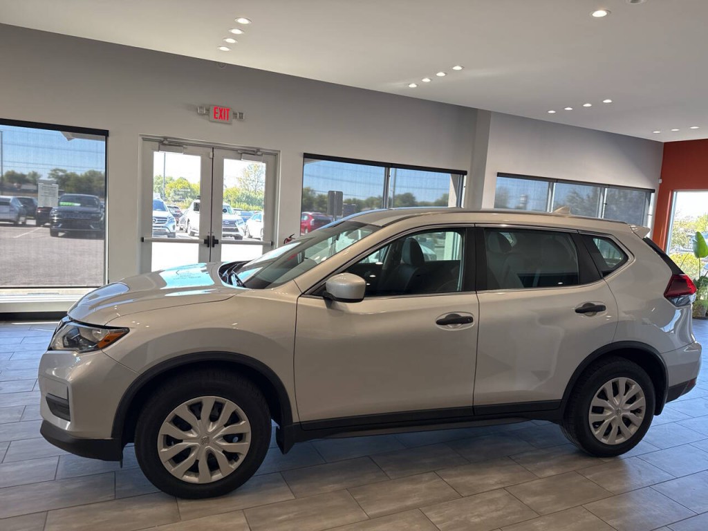 2018 Nissan Rogue Image 10