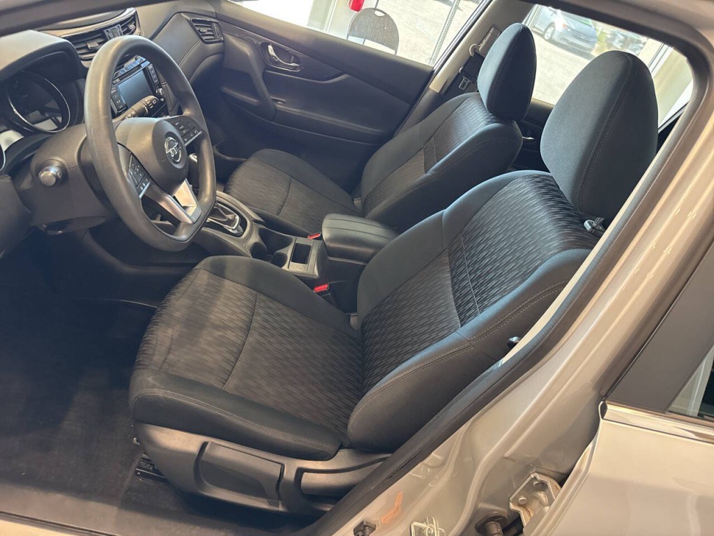 2018 Nissan Rogue Image 23