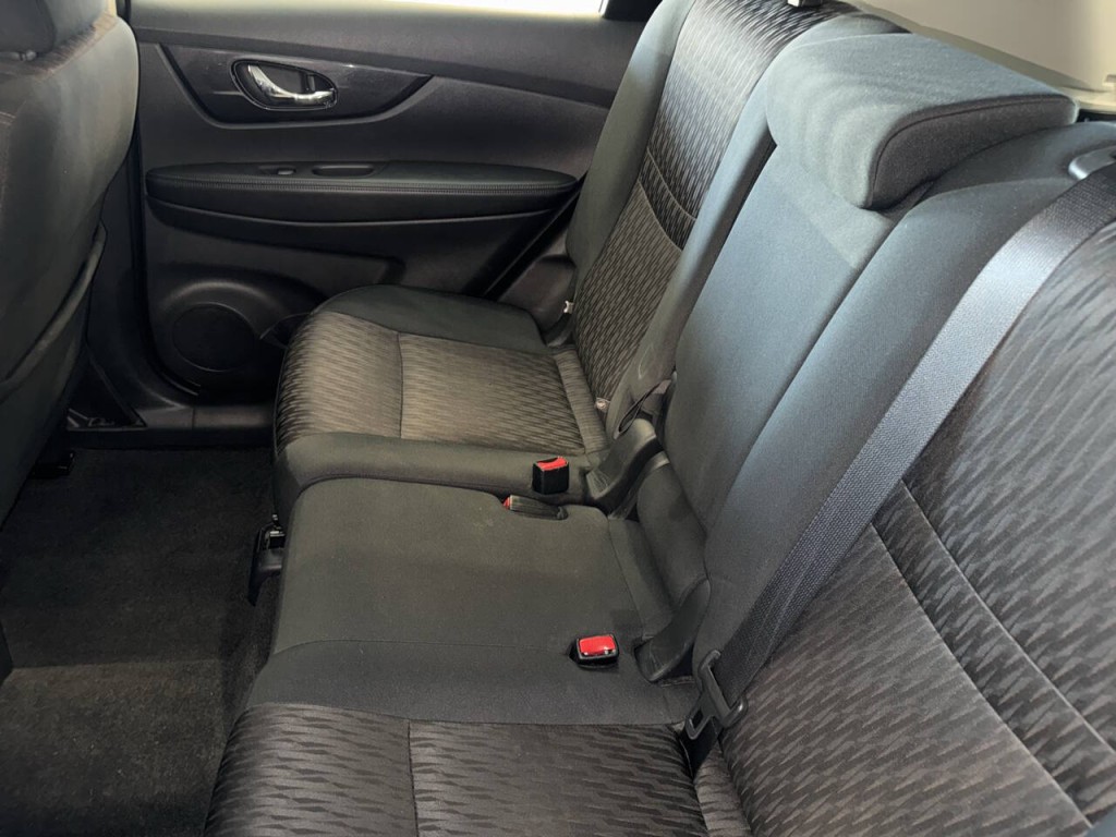 2018 Nissan Rogue Image 29