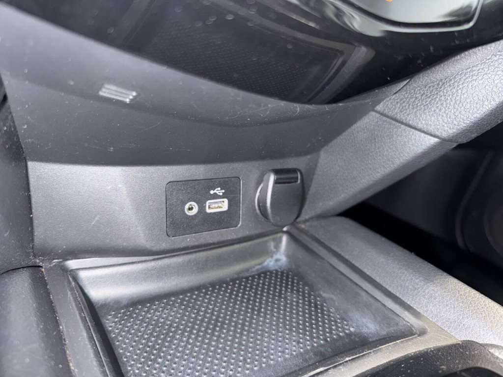 2018 Nissan Rogue Image 37