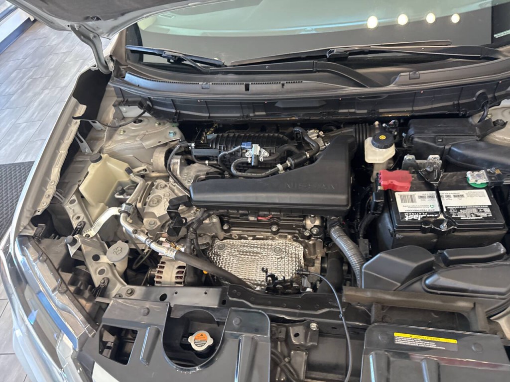 2018 Nissan Rogue Image 39