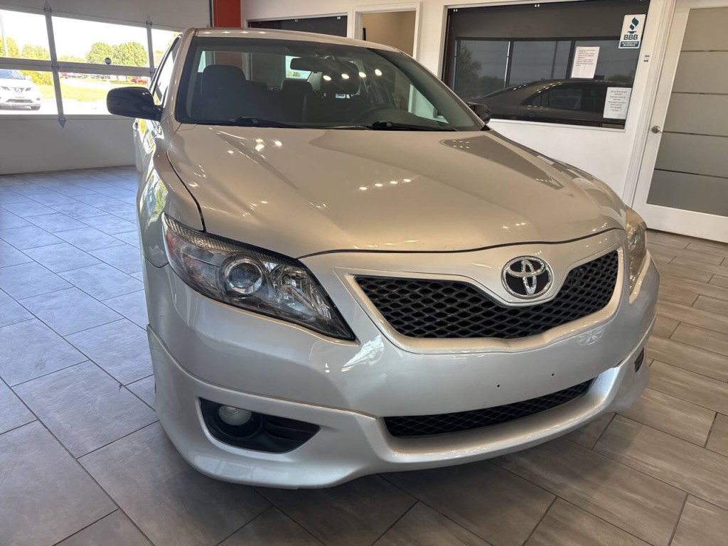 2010 Toyota Camry Image 4