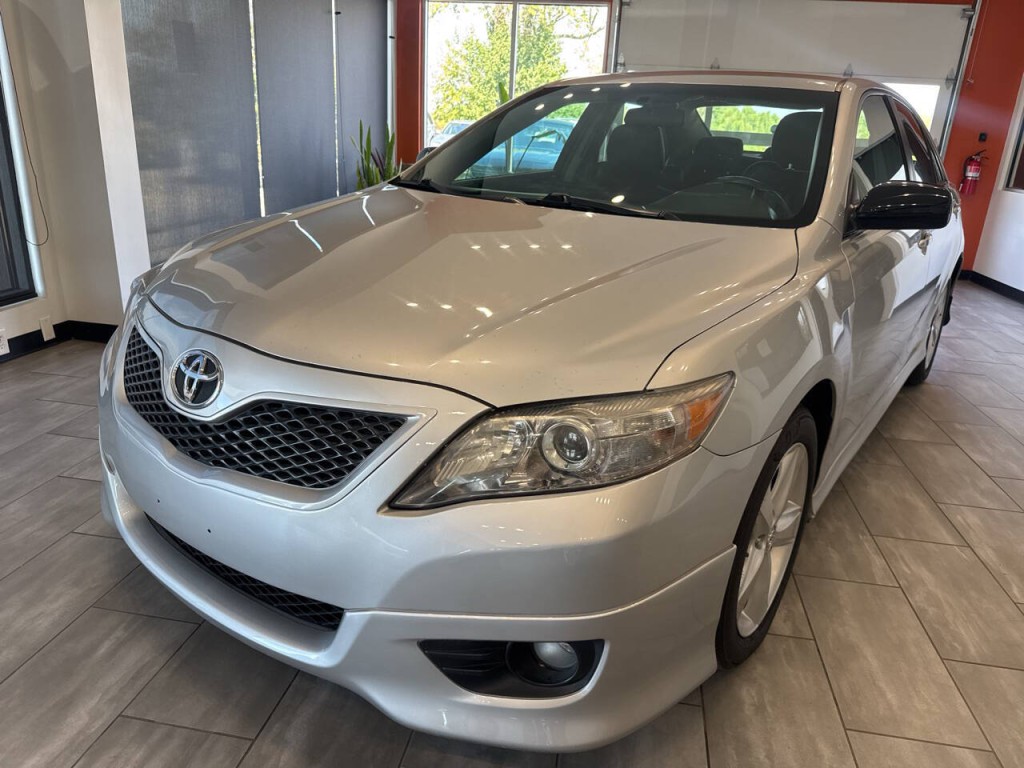 2010 Toyota Camry Image 6