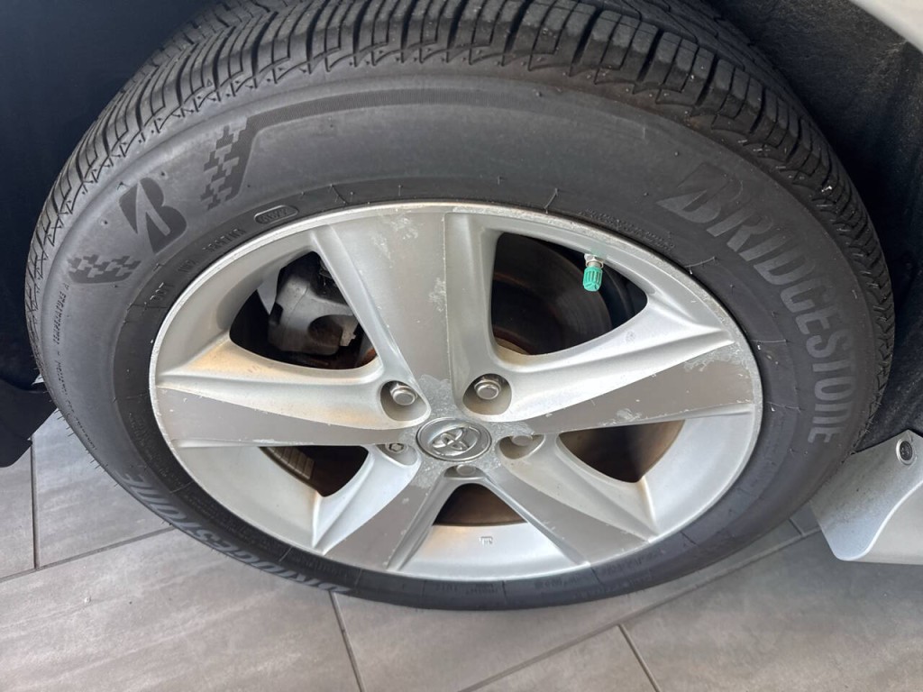 2010 Toyota Camry Image 12
