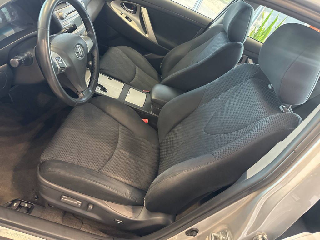 2010 Toyota Camry Image 15