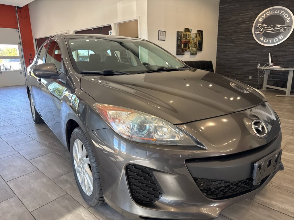 2012 Mazda Mazda3 Image 3