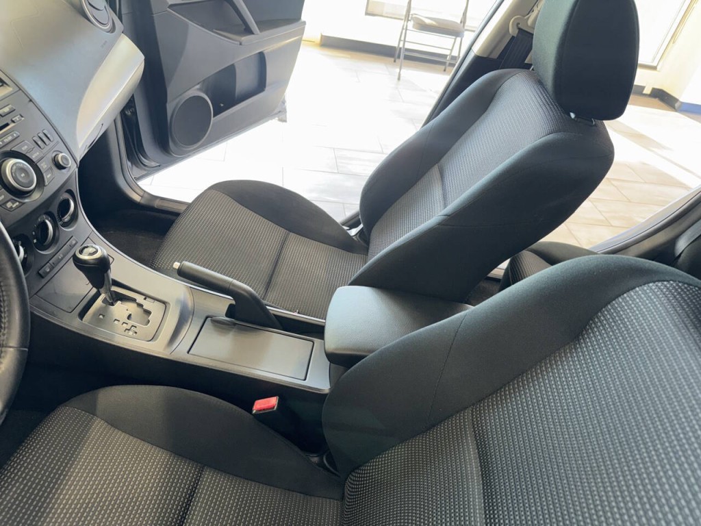 2012 Mazda Mazda3 Image 22