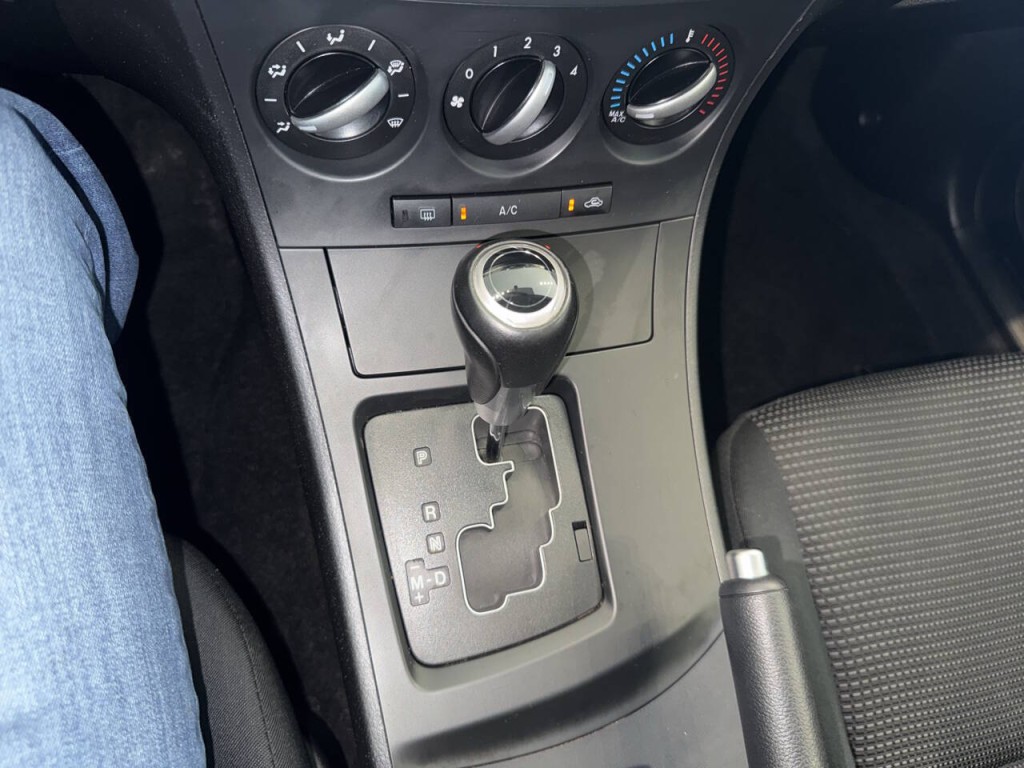 2012 Mazda Mazda3 Image 31