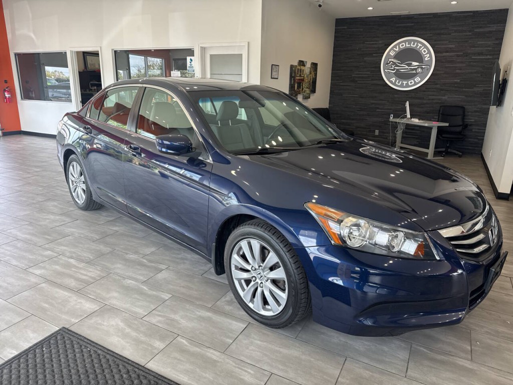 2012 Honda Accord Image 3