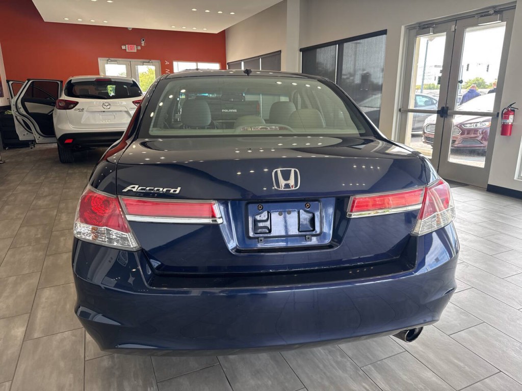 2012 Honda Accord Image 15