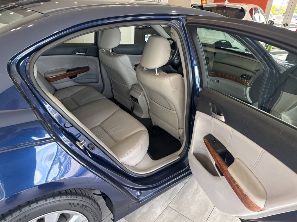 2012 Honda Accord Image 20