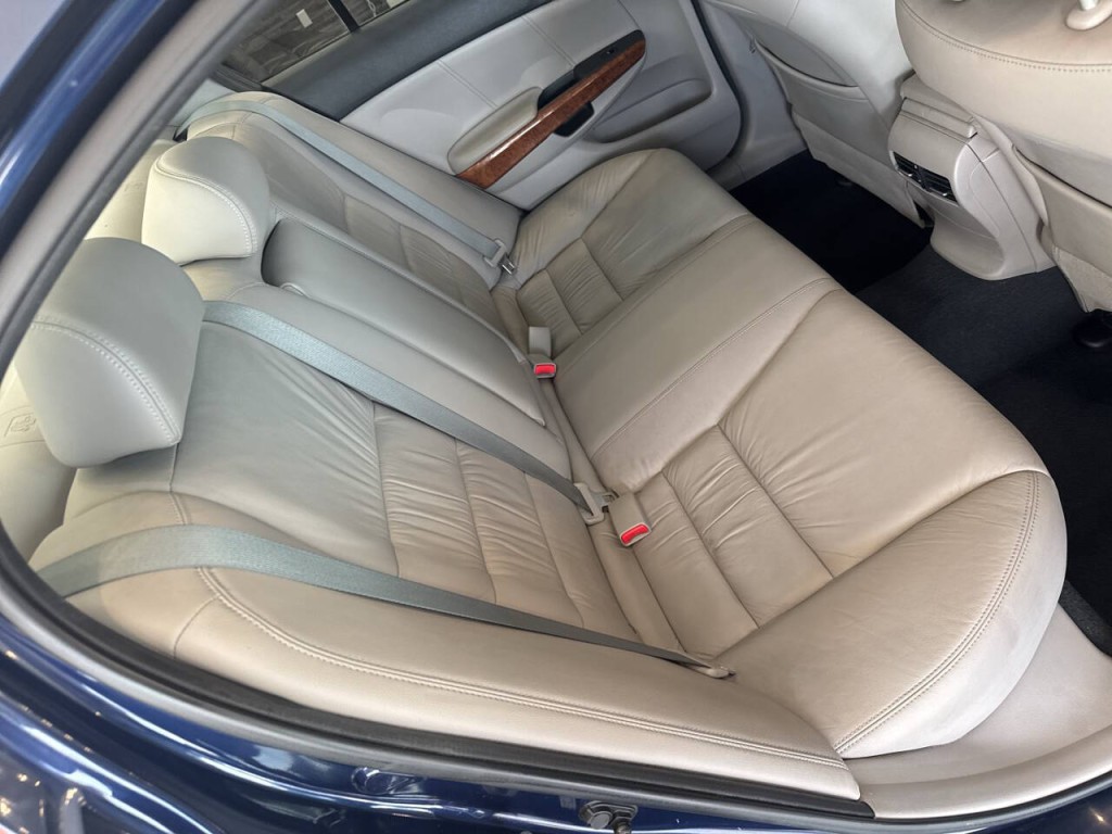 2012 Honda Accord Image 21