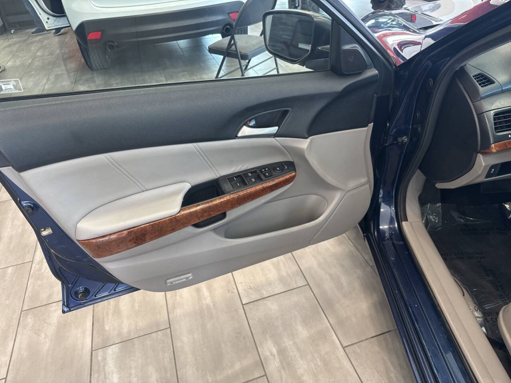 2012 Honda Accord Image 22