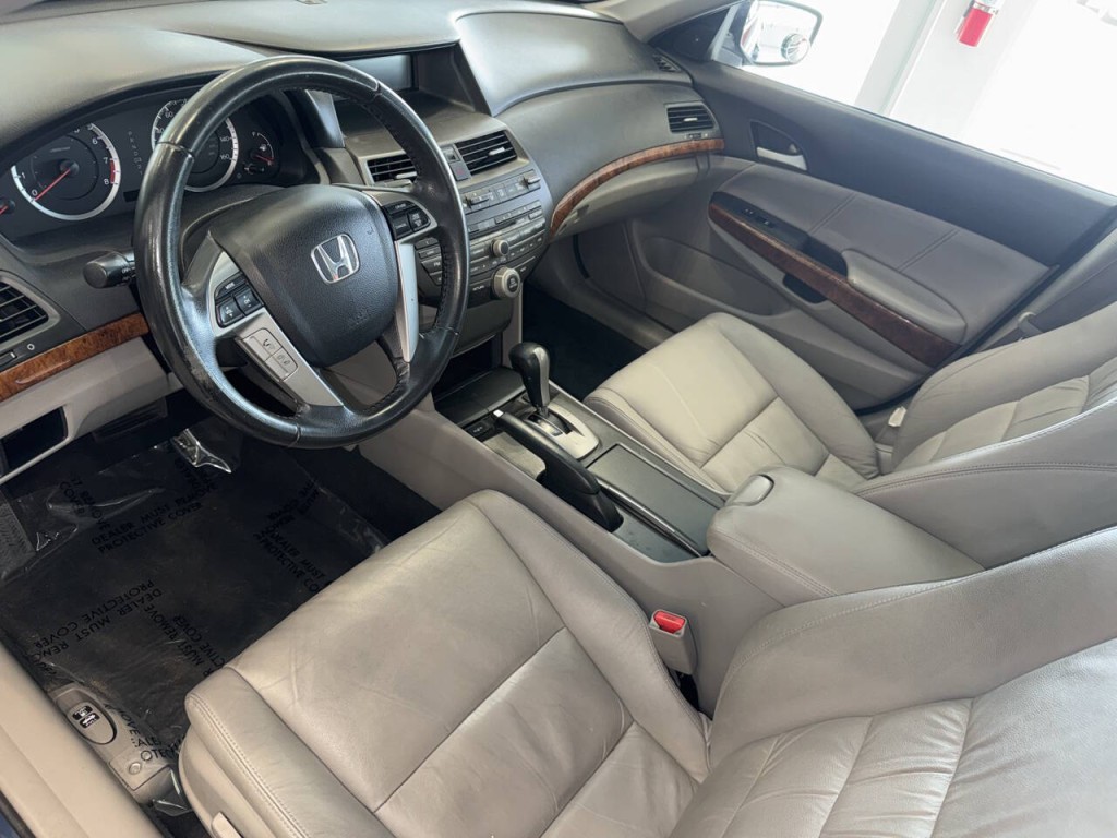 2012 Honda Accord Image 23