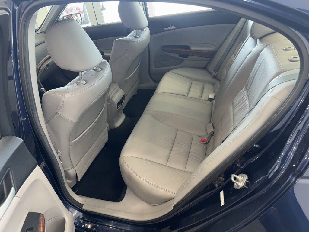 2012 Honda Accord Image 26