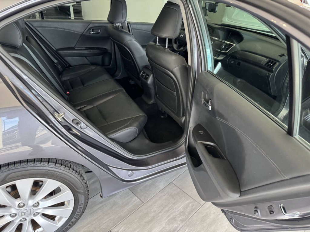 2014 Honda Accord Image 24