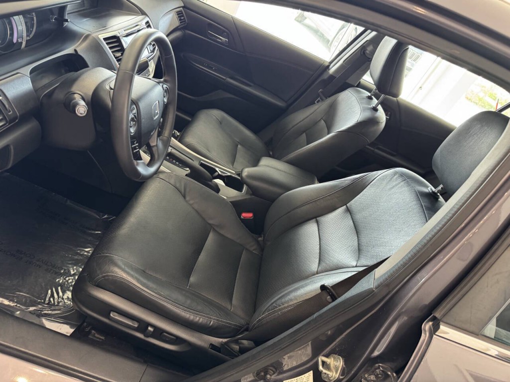 2014 Honda Accord Image 28