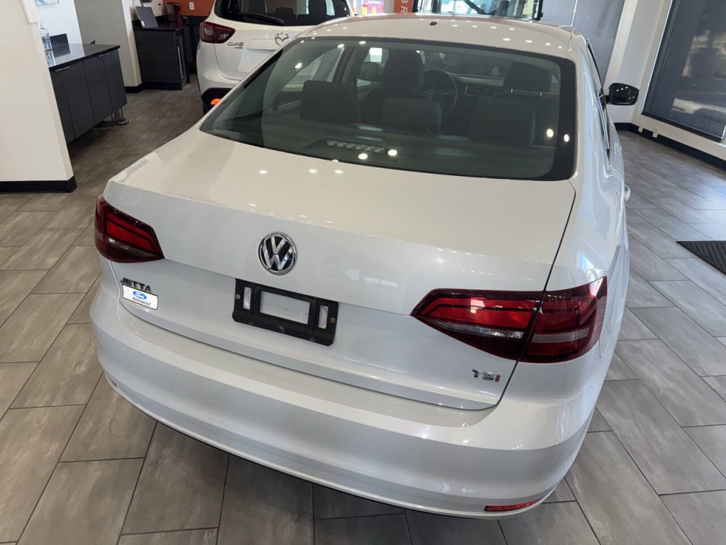 2017 Volkswagen Jetta Image 17