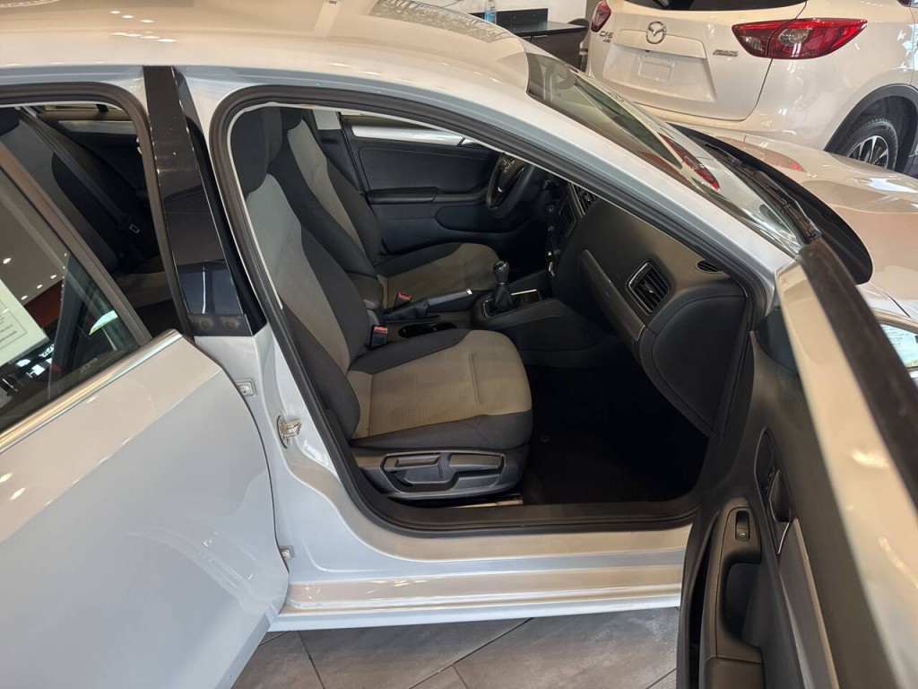 2017 Volkswagen Jetta Image 20