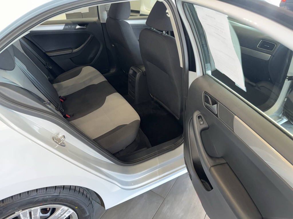 2017 Volkswagen Jetta Image 21