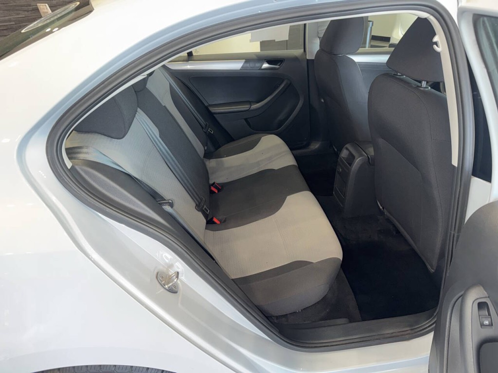 2017 Volkswagen Jetta Image 22