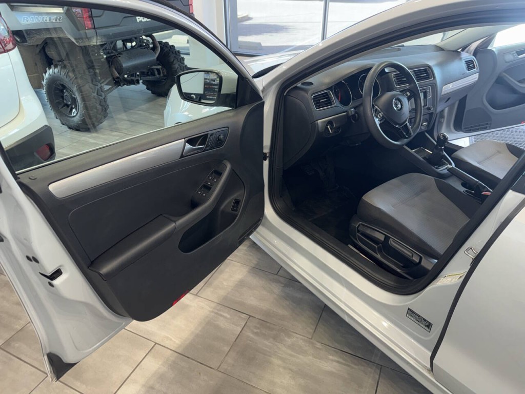 2017 Volkswagen Jetta Image 23