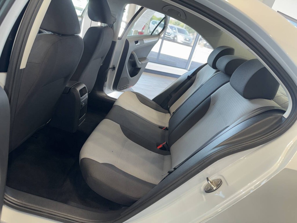 2017 Volkswagen Jetta Image 29