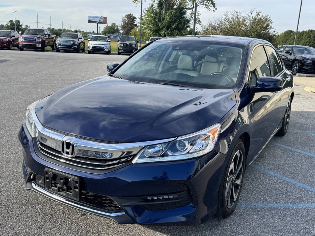 2017 Honda Accord Image 13