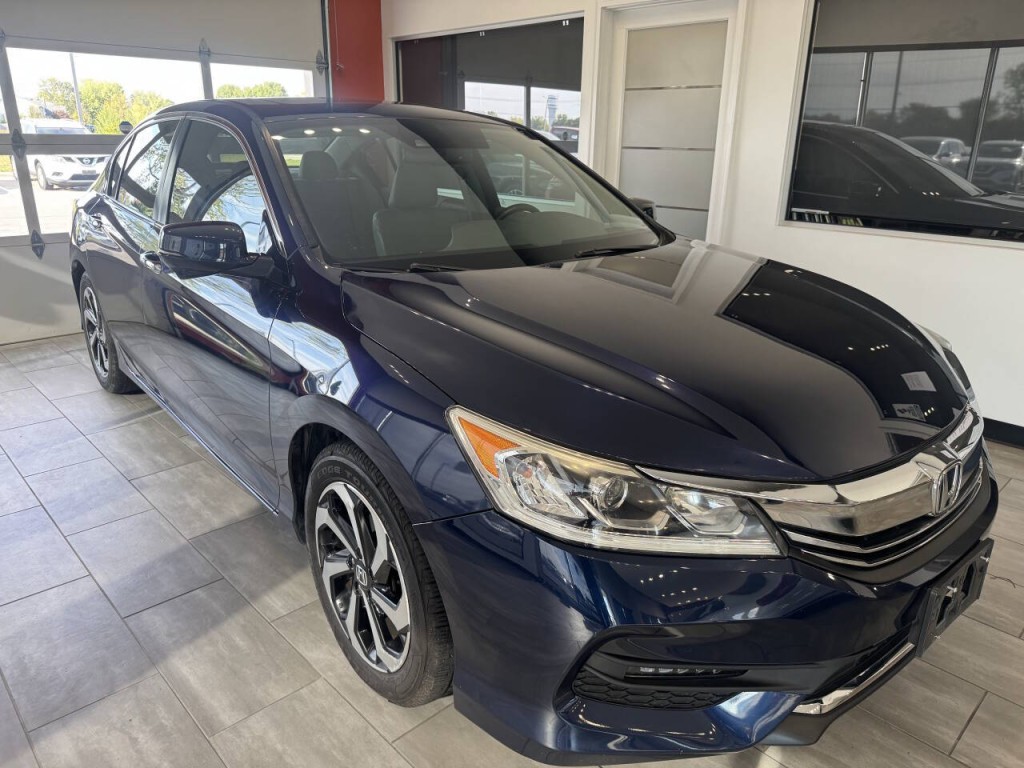 2017 Honda Accord Image 23
