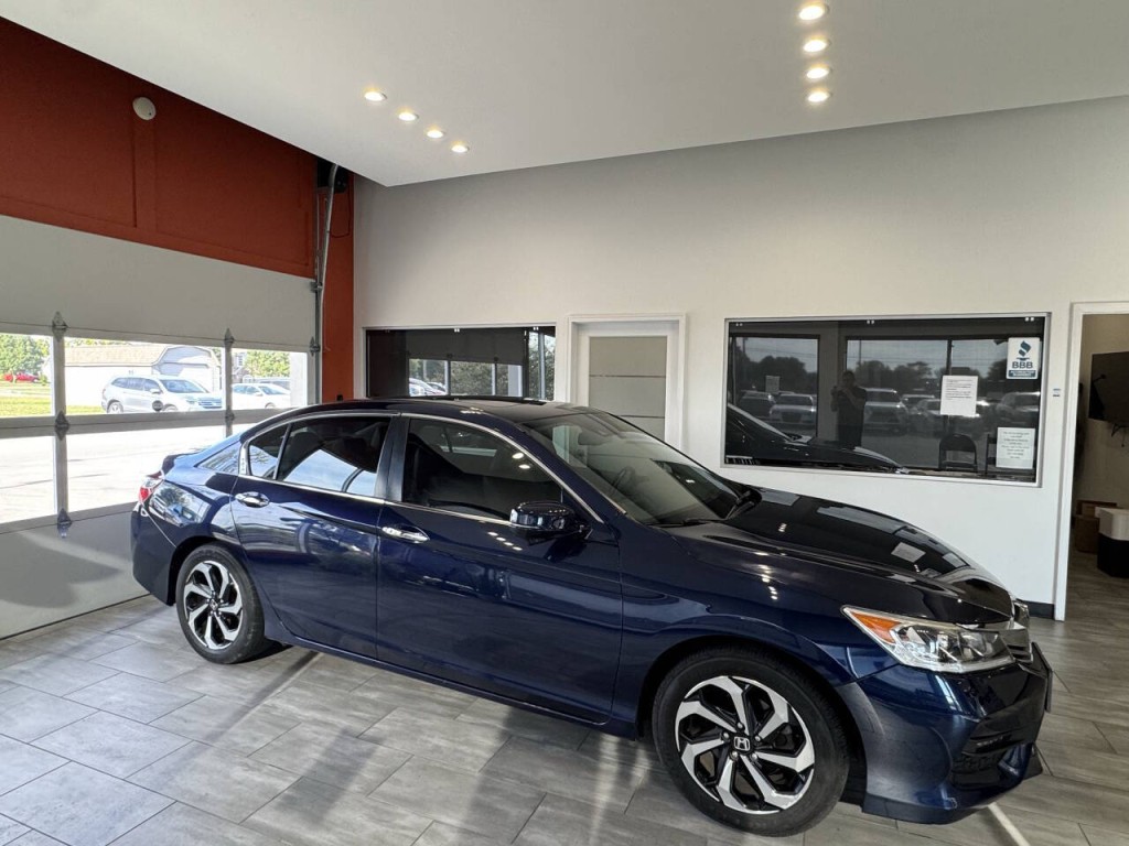 2017 Honda Accord Image 29