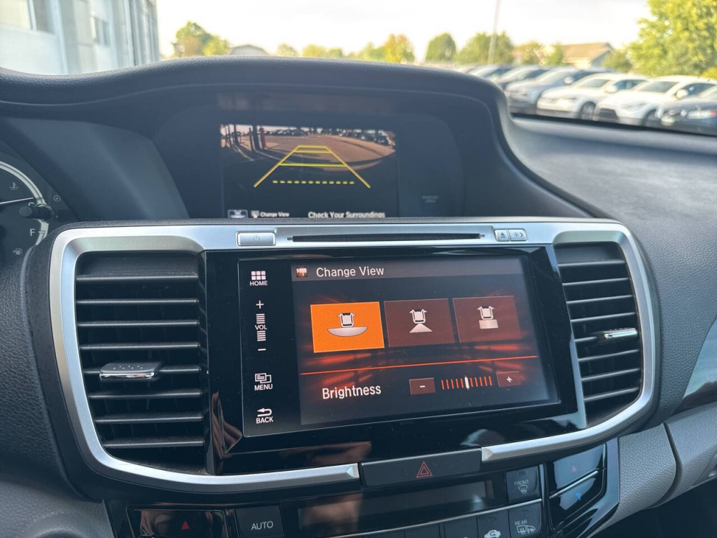2017 Honda Accord Image 47