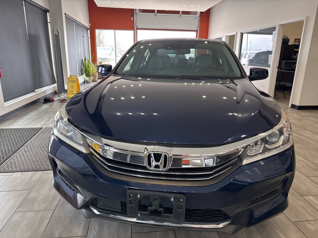 2017 Honda Accord Image 7