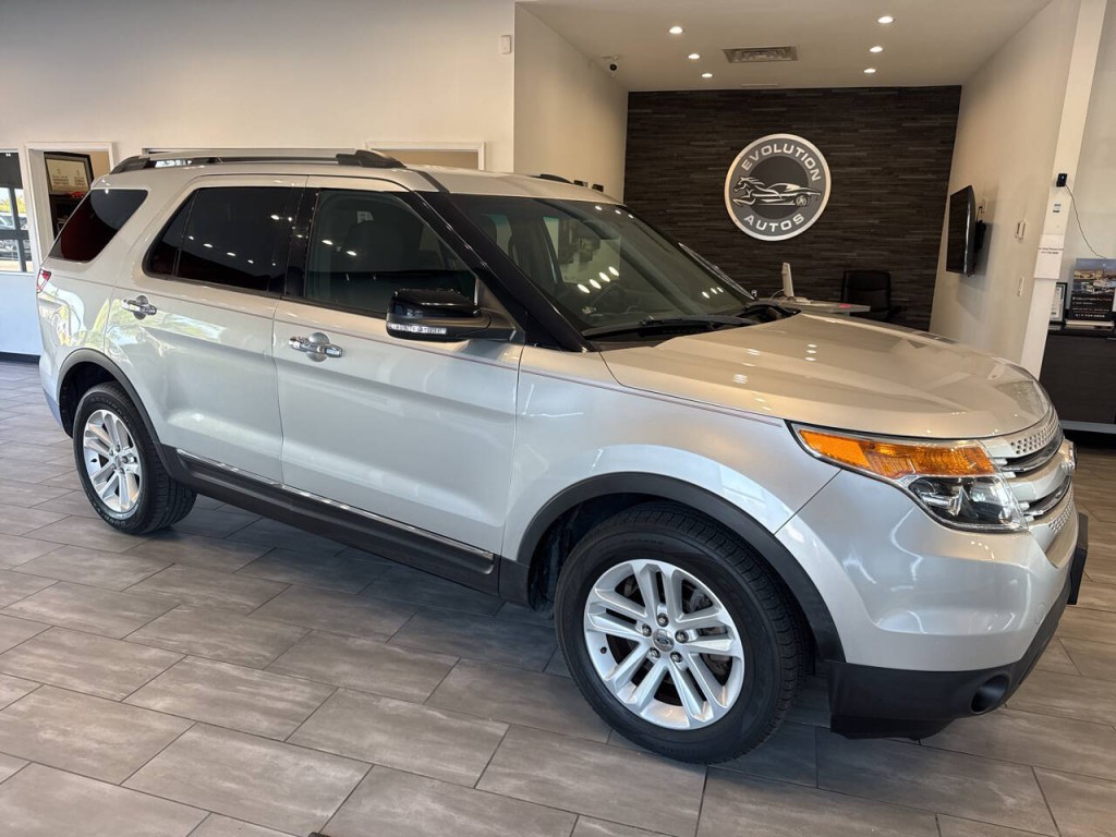 2011 Ford Explorer Image 4
