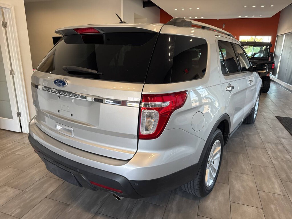 2011 Ford Explorer Image 13