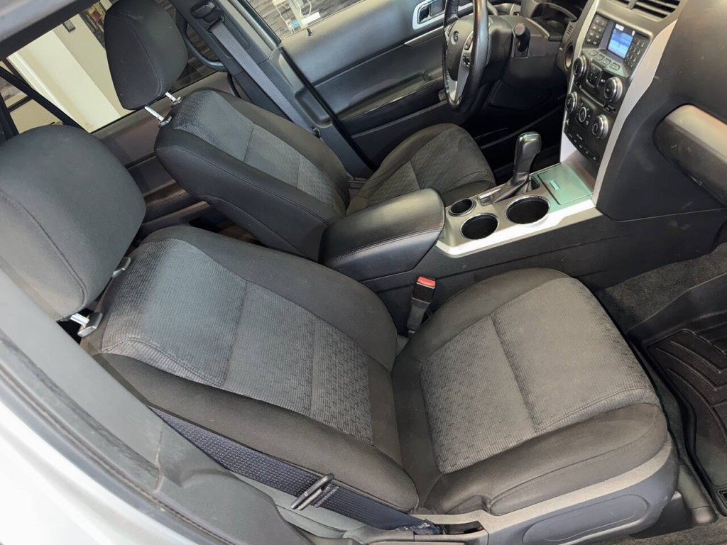 2011 Ford Explorer Image 18