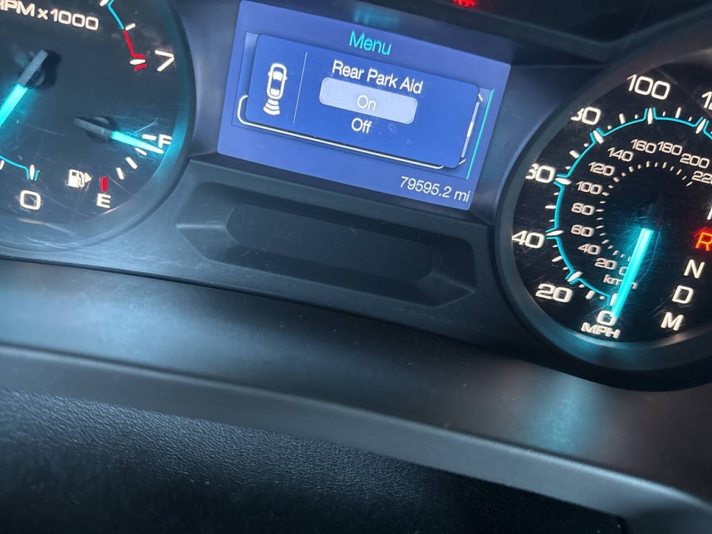 2011 Ford Explorer Image 29