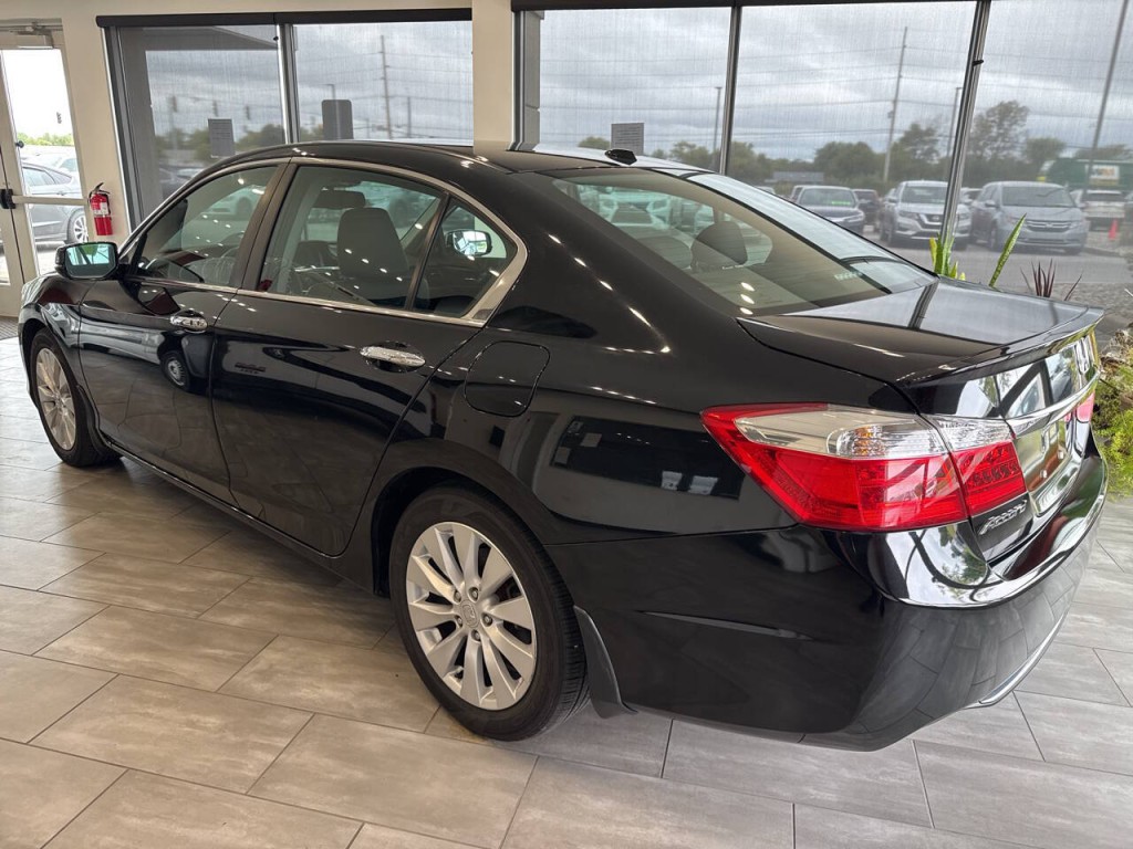 2013 Honda Accord Image 9