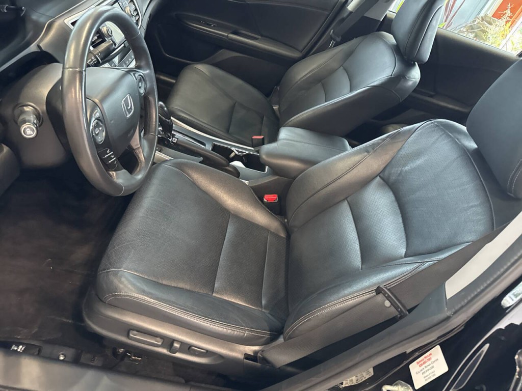 2013 Honda Accord Image 25