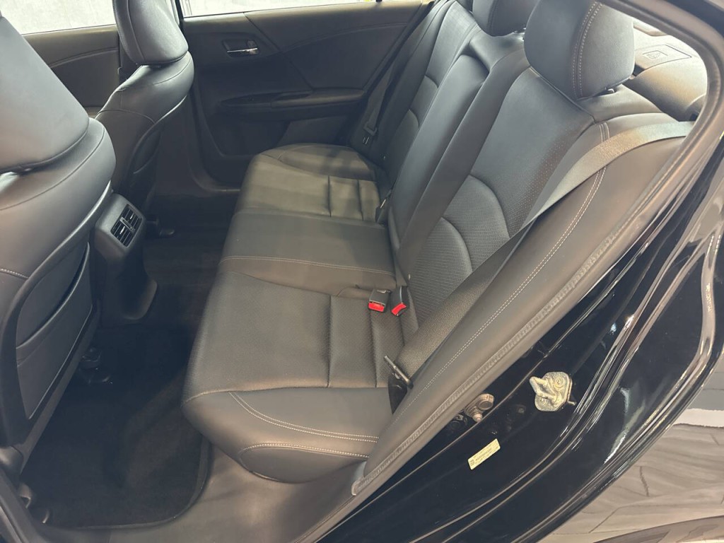 2013 Honda Accord Image 28