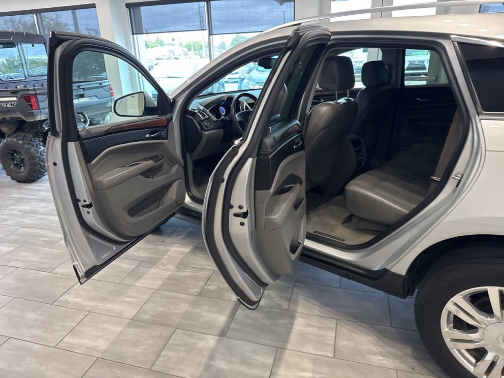 2012 Cadillac SRX Image 17