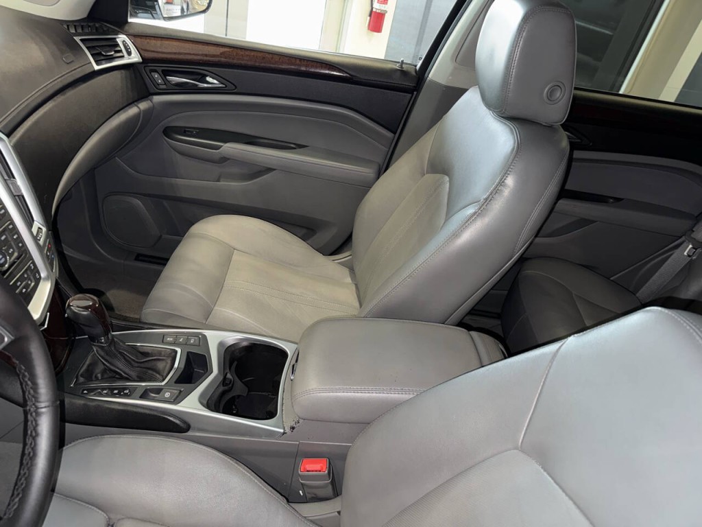 2012 Cadillac SRX Image 22