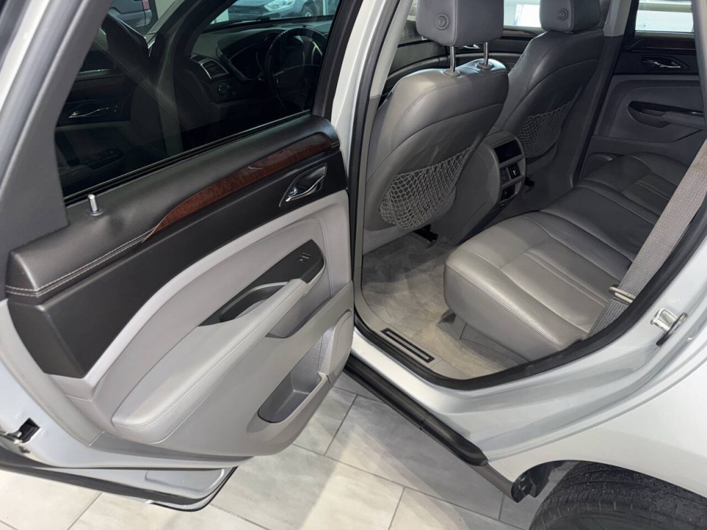 2012 Cadillac SRX Image 23