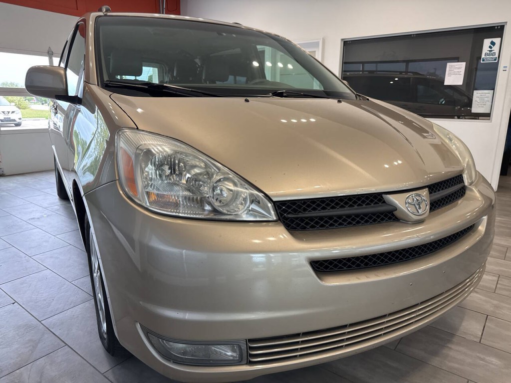 2005 Toyota Sienna Image 1