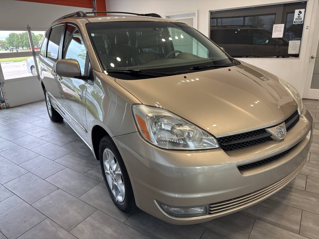 2005 Toyota Sienna Image 3