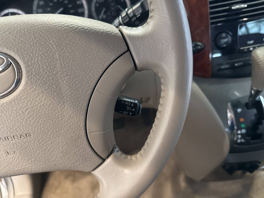 2005 Toyota Sienna Image 24