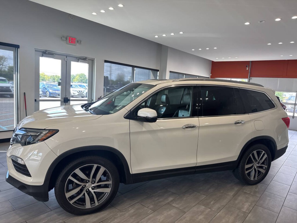 2017 Honda Pilot Image 11