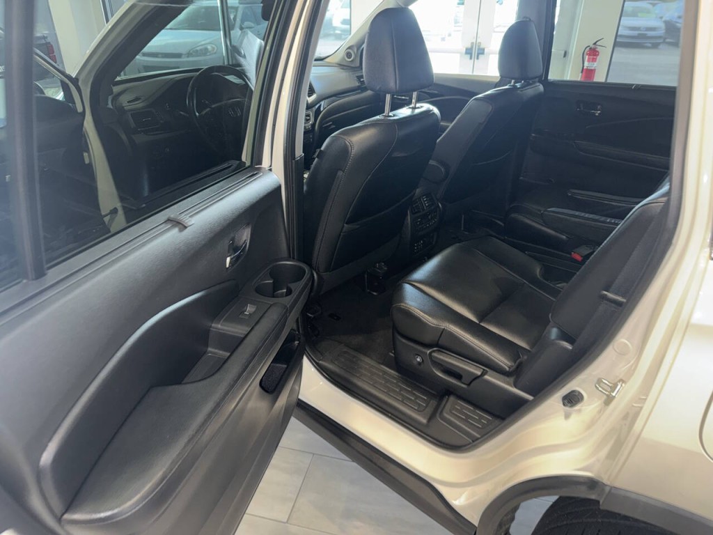 2017 Honda Pilot Image 23