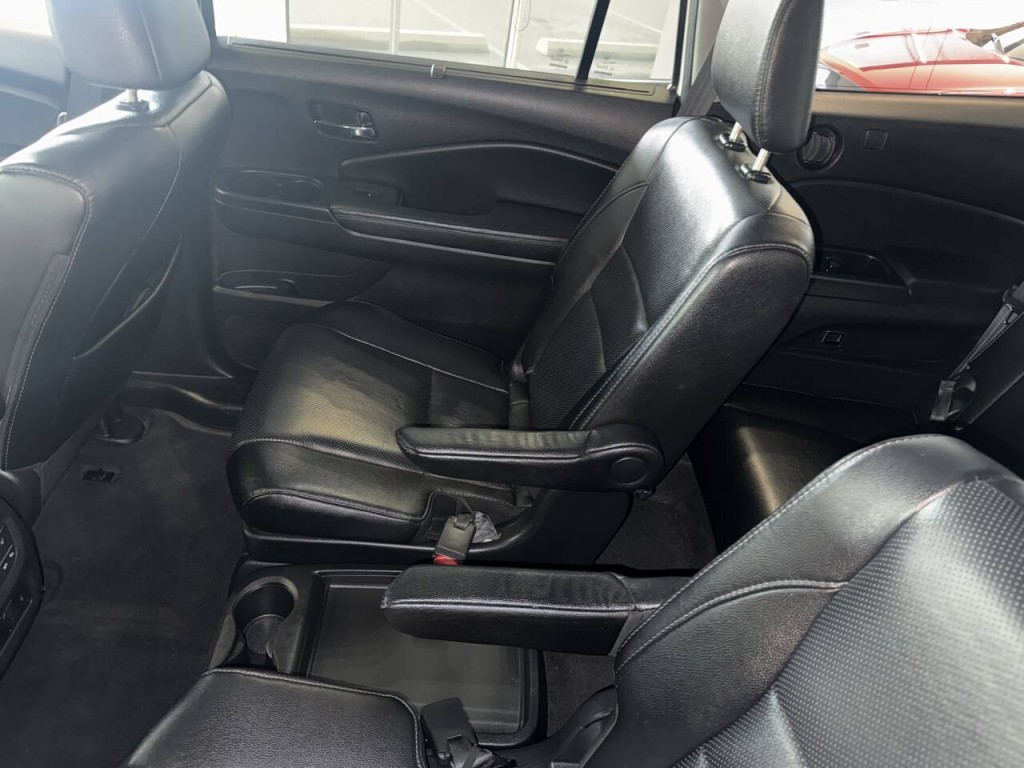 2017 Honda Pilot Image 25