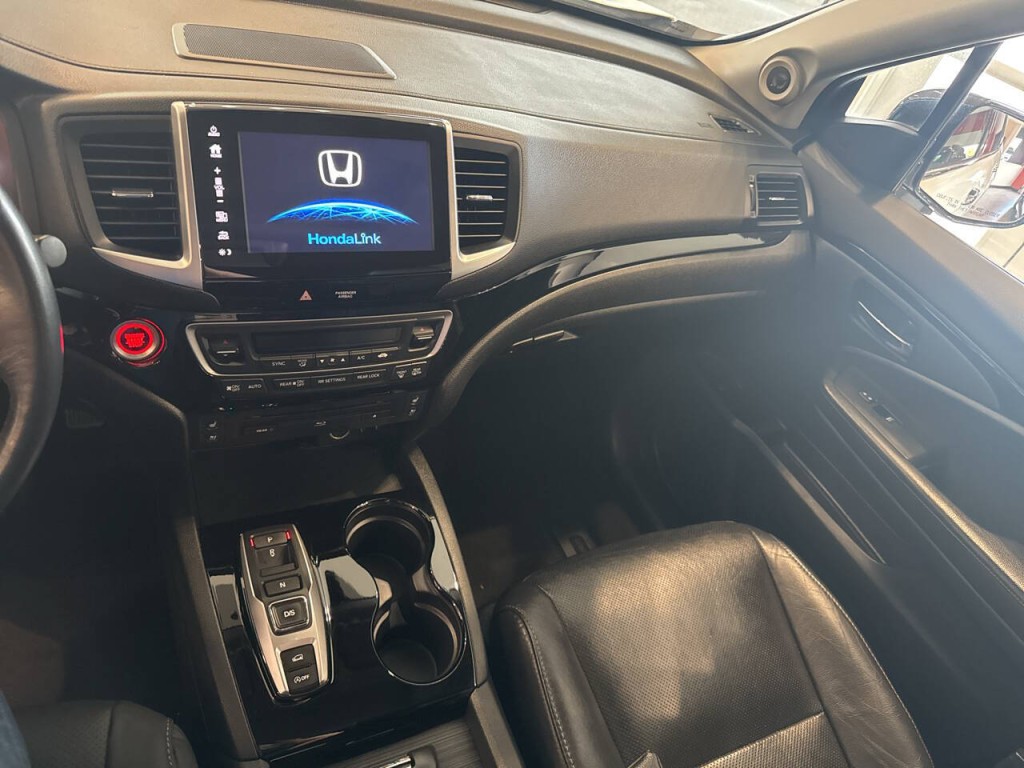 2017 Honda Pilot Image 34
